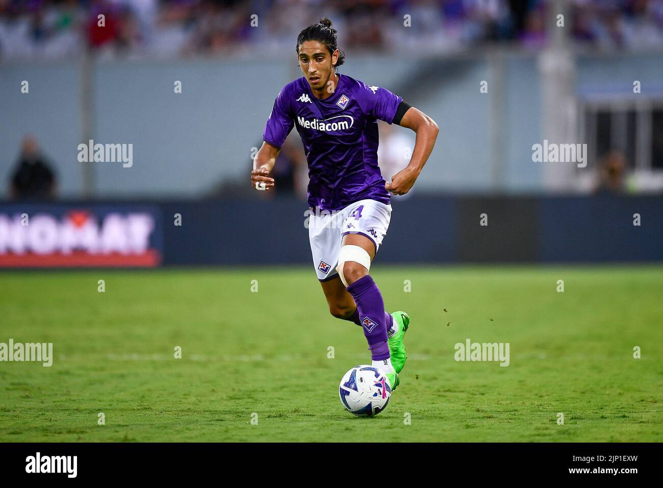 Florence, Italie. 14 août 2022. Youssef Maleh de l'ACF Fiorentina en action pendant la série Un match de football entre l'ACF Fiorentina et les Etats-Unis Cremonese. Credit: Nicolò Campo/Alay Live News Banque D'Images