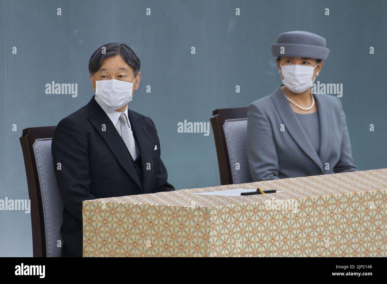 Tokyo, Japon. 15th août 2022. L'empereur du Japon Naruhito(L) et l