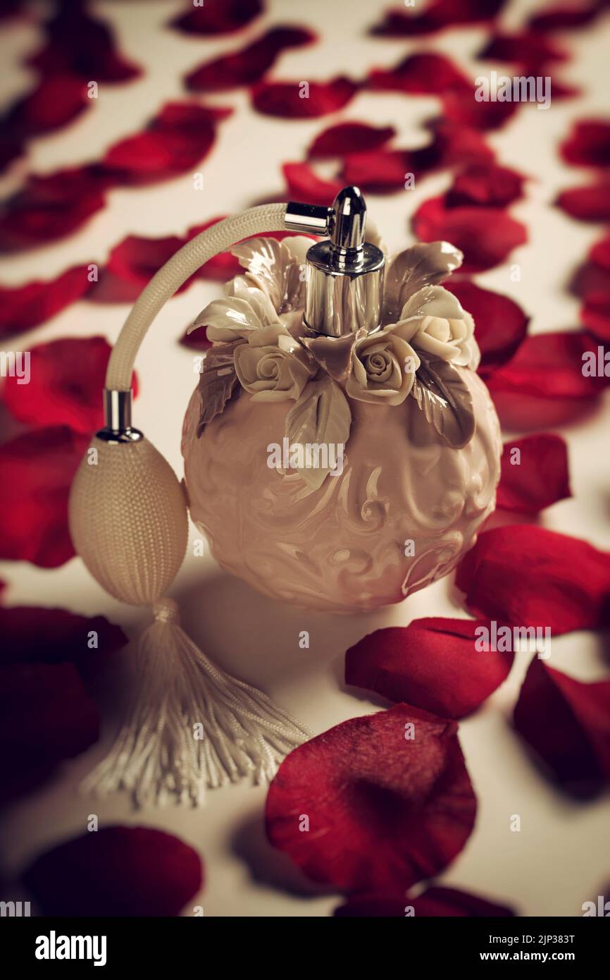 parfums, atomiseurs, bacon, flacons de parfum, parfums, atomiseurs, balises, flacons de parfum, pulvérisateur de parfum Banque D'Images