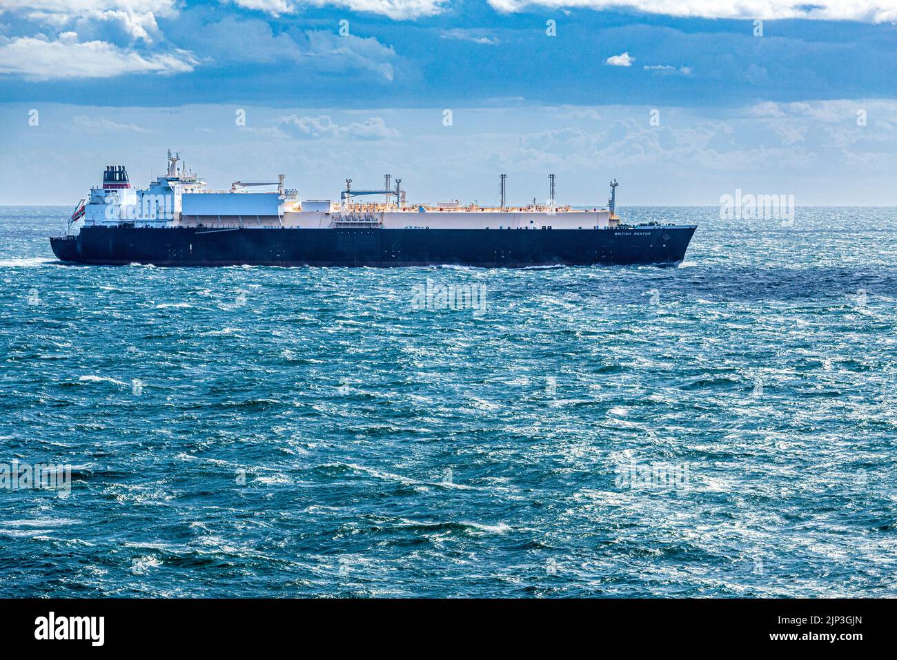 Le méthanier British Mentor navigue dans des mers agitées dans le Kattegat au large des côtes du Danemark Banque D'Images
