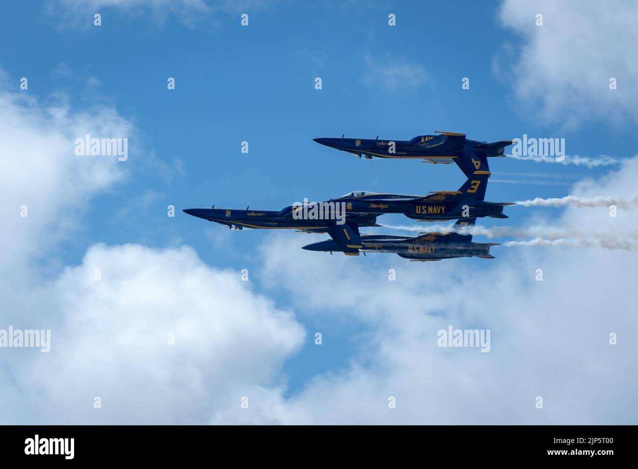 Jerry Edlin Les U.S. Navy Blue Angels exécutent un stunt dans le cadre du salon de ...