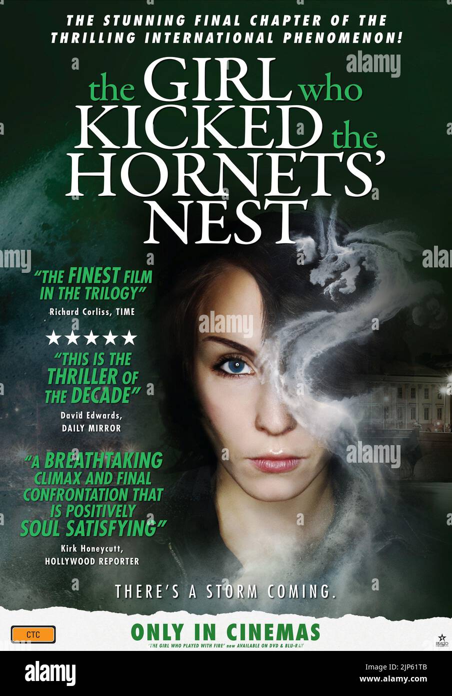 NOOMI RAPACE AFFICHE DU FILM, LA FILLE QUI A DONNÉ UN COUP DE PIED AU NID DU HORNET, 2009 Banque D'Images