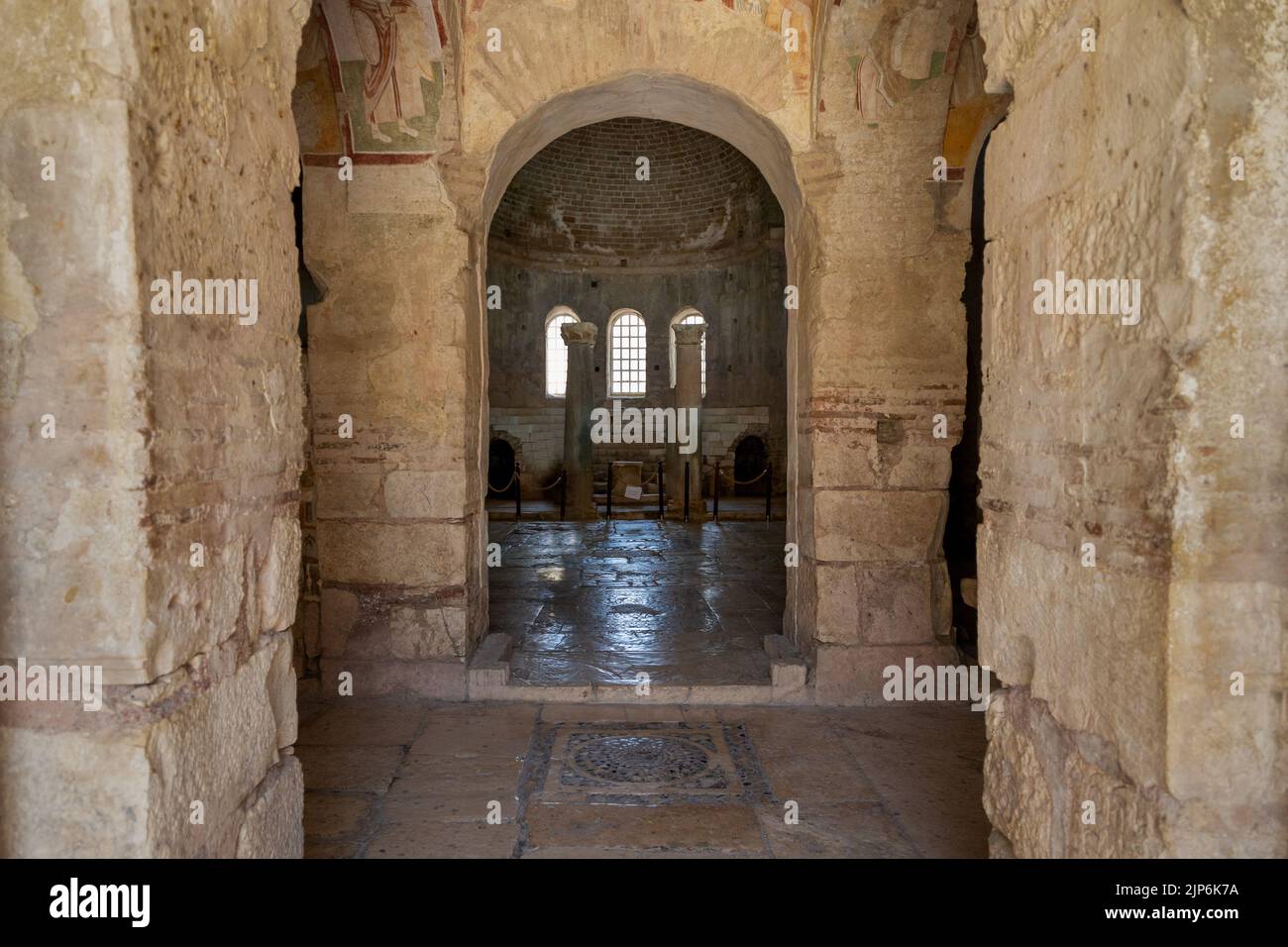 Vue sur les fresques à l'intérieur de l'église Saint Nicolas (Santa Claus) à Demre, Antalya Turquie. Banque D'Images