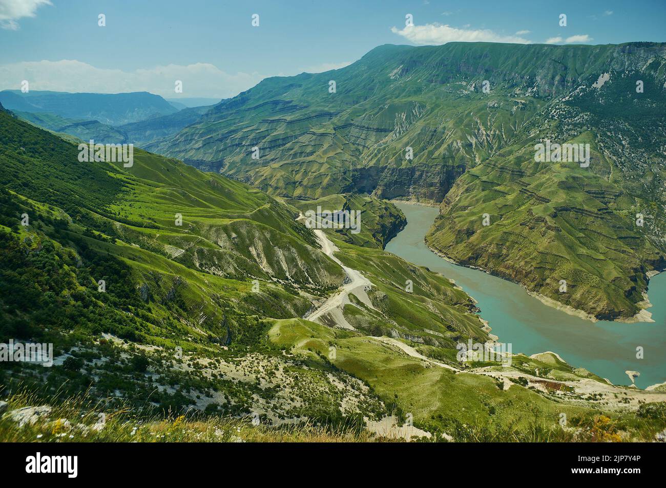 Sulak Canyon, canyon le plus profond d'Europe, taillé par le fleuve Sulak à Dagestan, en Russie. Banque D'Images