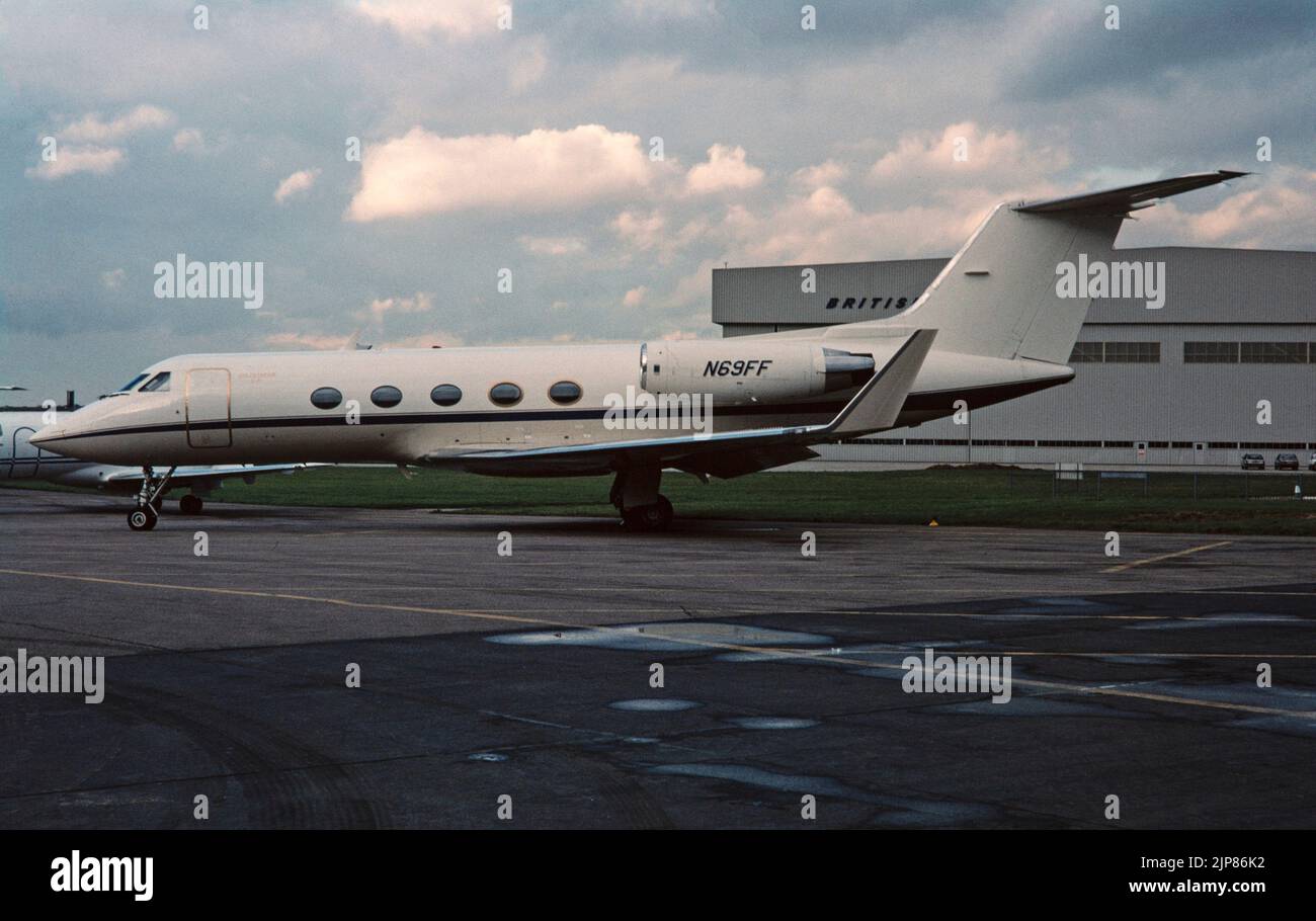 Un cadre de Grumman Gulfstream III, entreprise, Business Jet, enregistré aux États-Unis sous le nom de N69FF. Photographie prise à l'aéroport de Hatfield au Royaume-Uni en 1989. Banque D'Images