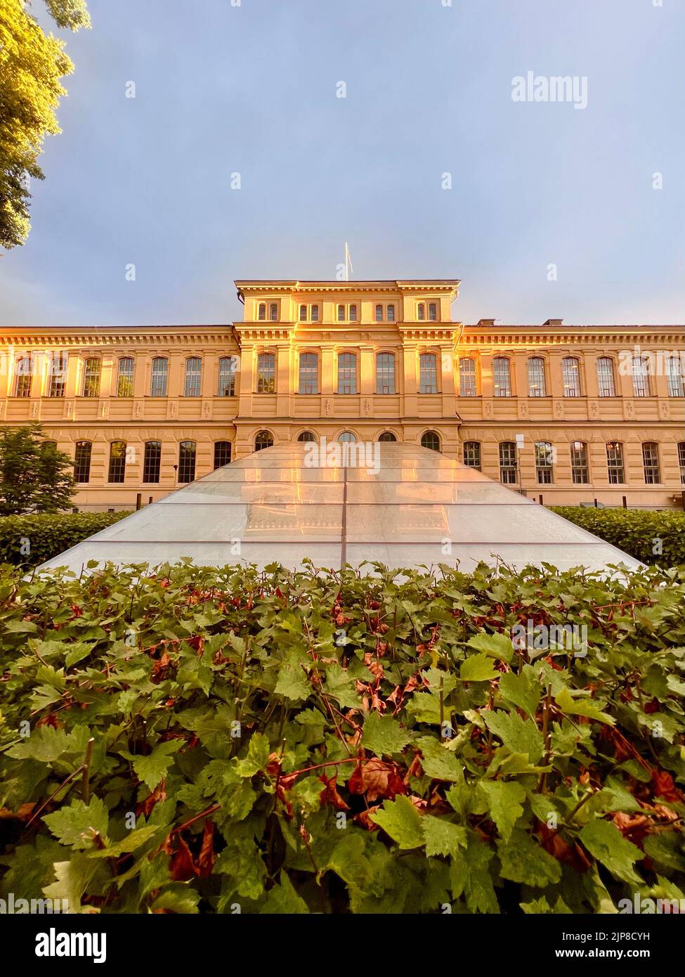 Royal Library Humlegården [ Humlegarden ] est un parc majeur du district d'Östermalm à Stockholm, en Suède. Le parc borde Karlavägen dans le NOR Banque D'Images
