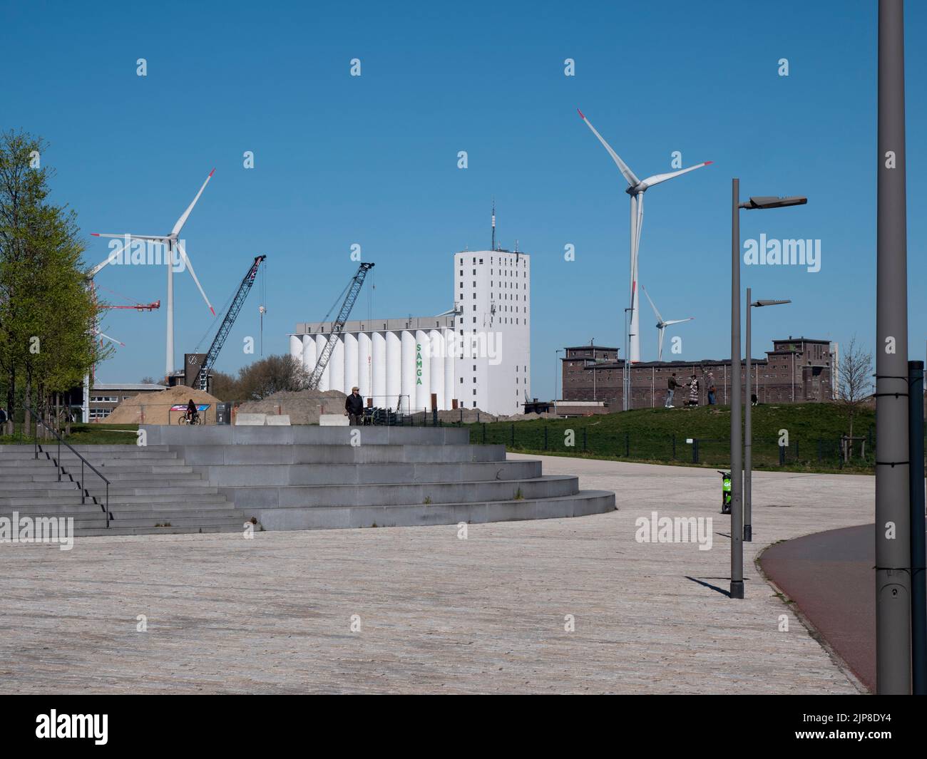 Anvers, Belgique, 17 avril 2020, les silos à céréales en béton de la société Samga sur la rive droite d'Anvers Banque D'Images