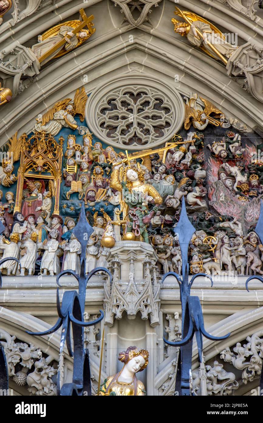 Bern Minster est une cathédrale suisse réformée, dans la vieille ville de Berne, en Suisse. Banque D'Images