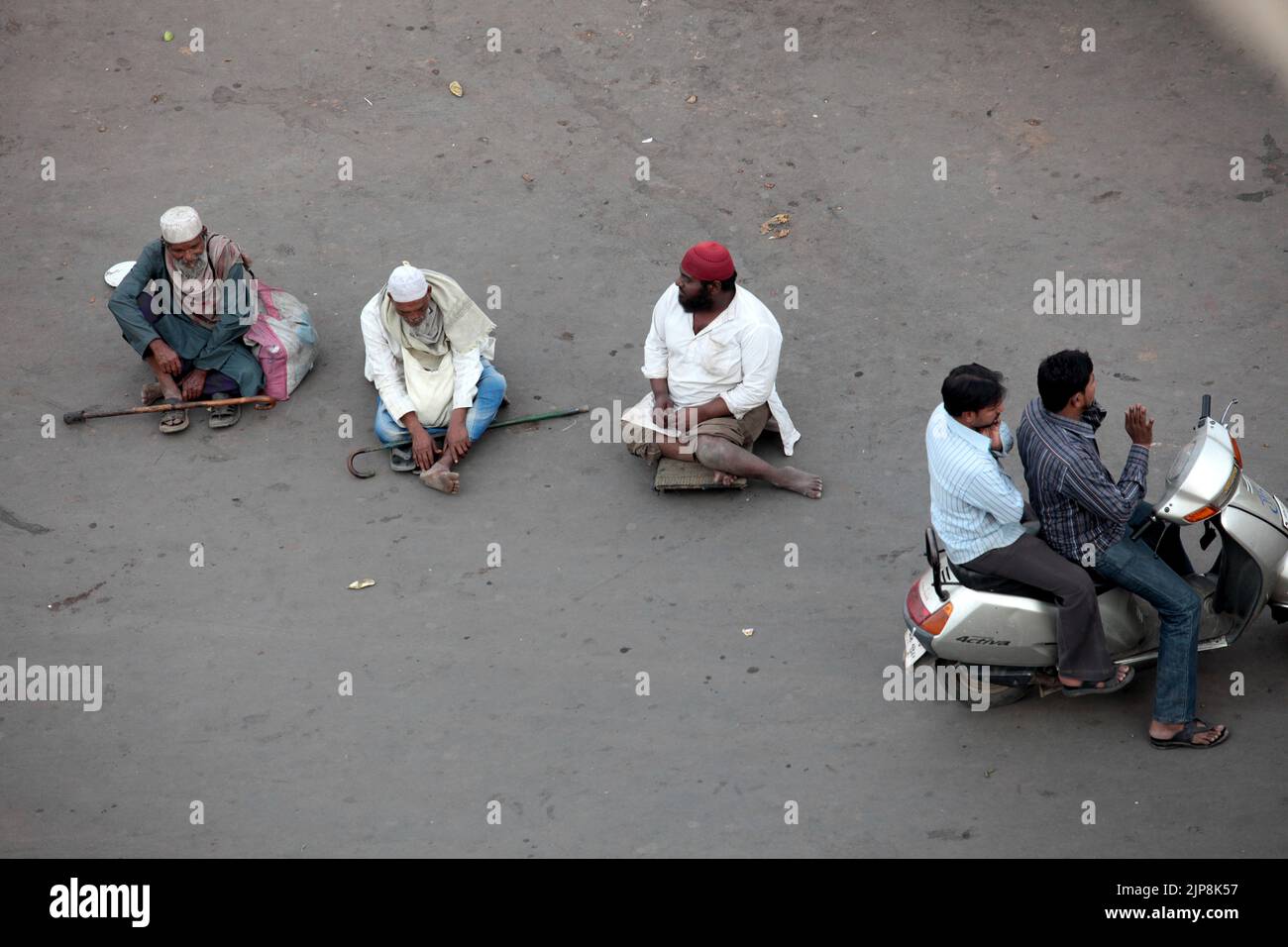 Des mendiants de rue près de Charminar, Hyderabad, Andhra Pradesh, Inde Banque D'Images