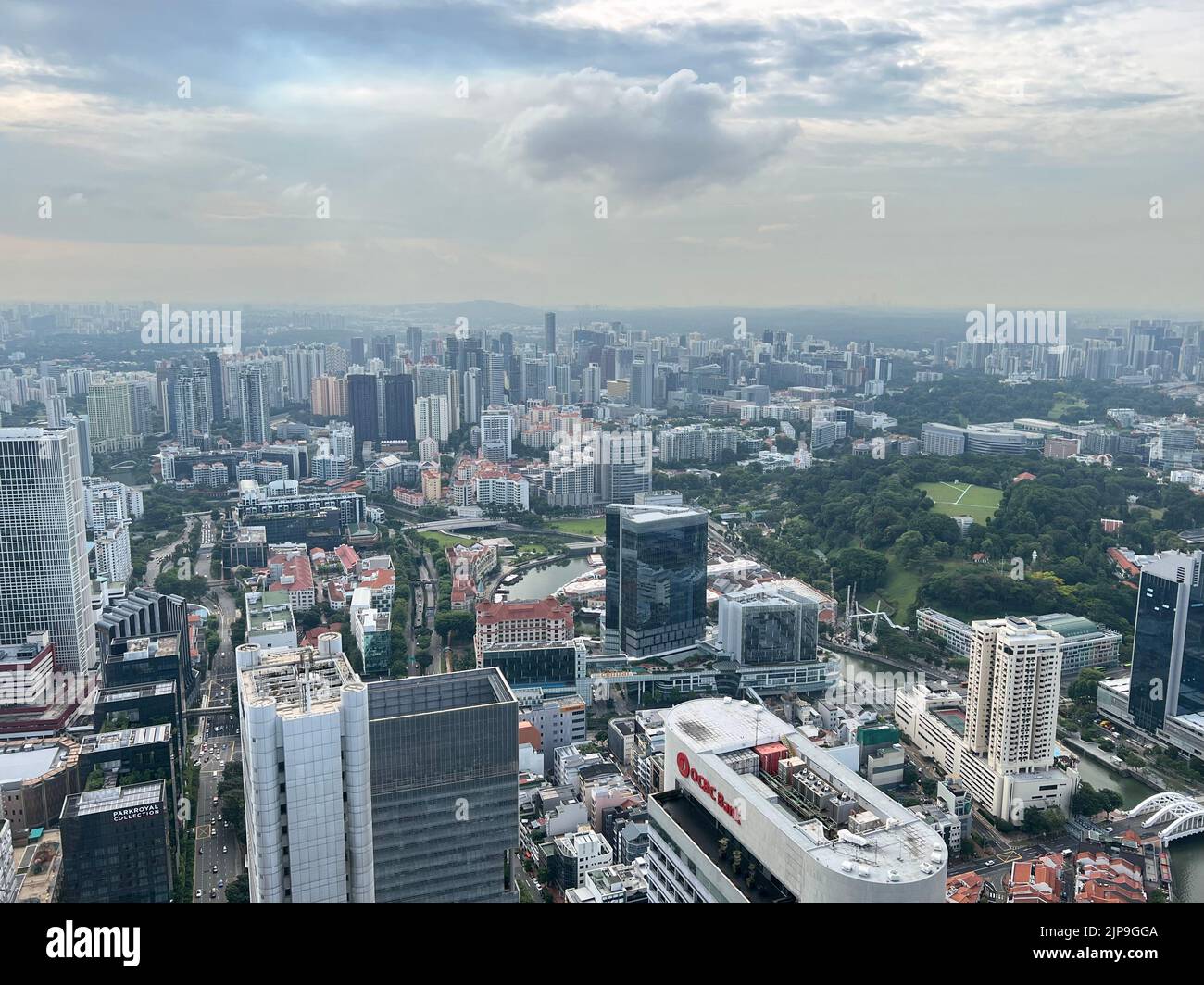 Une vue aérienne du fort Canning Park et du Clarke Quay à Singapour Banque D'Images