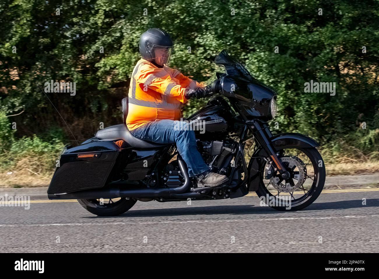 Moto harley davidson noire Banque de photographies et d’images à haute ...