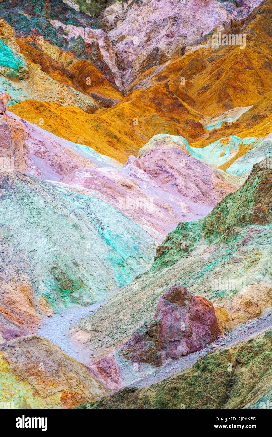 Artistes Palette colorée, Bad Lands Artists Drive Parc national de la Vallée de la mort, Californie, Amérique du Nord, États-Unis Banque D'Images
