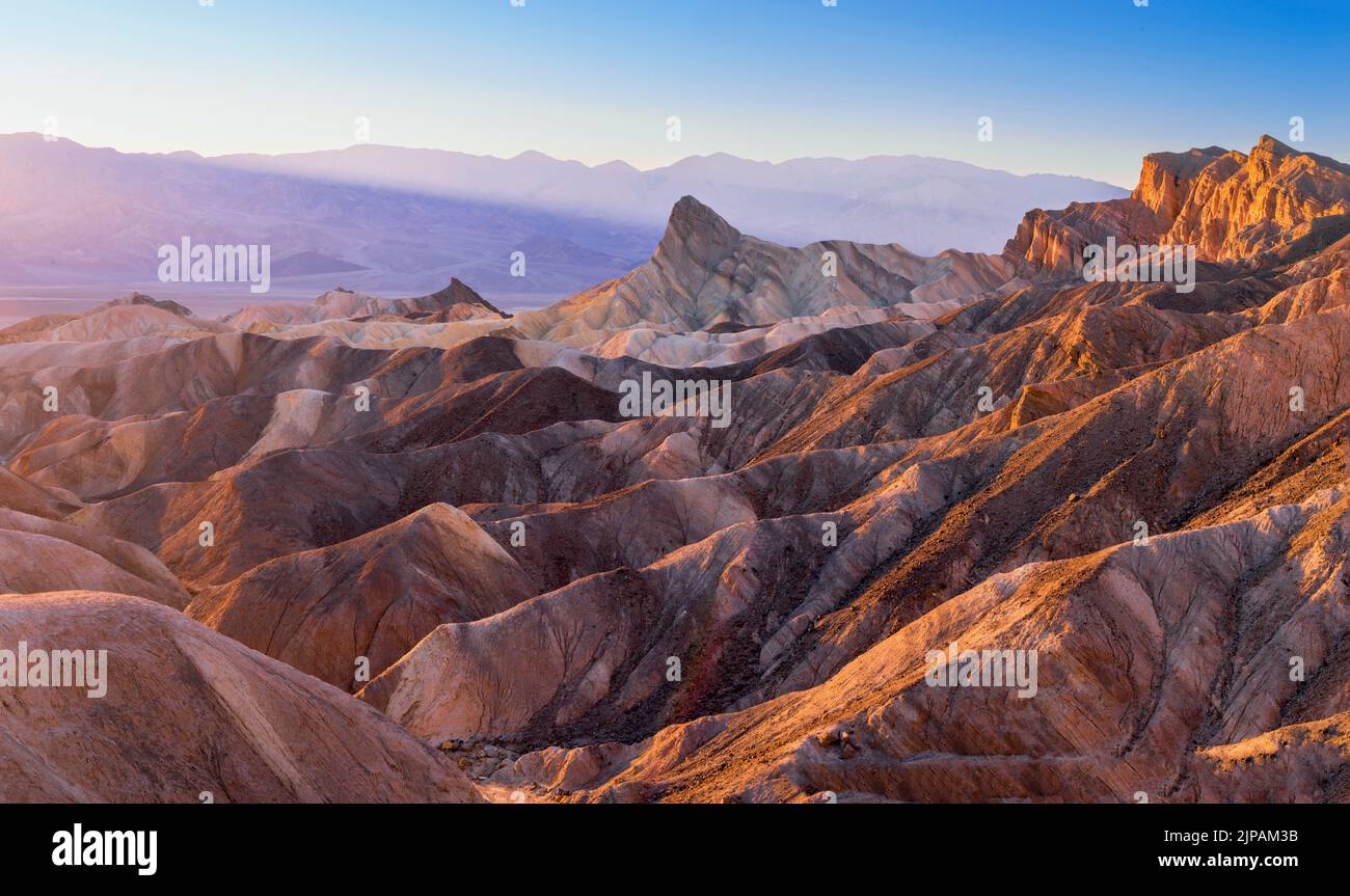 Zabriskie Point, Death Valley National Park, Californie Banque D'Images