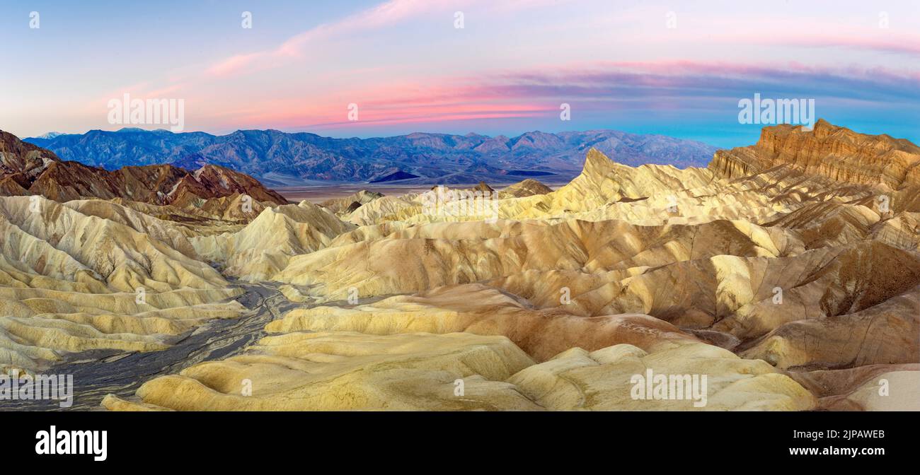 Lever du soleil matin, Zabriskie point, parc national de la Vallée de la mort, Californie, Amérique du Nord, États-Unis Banque D'Images