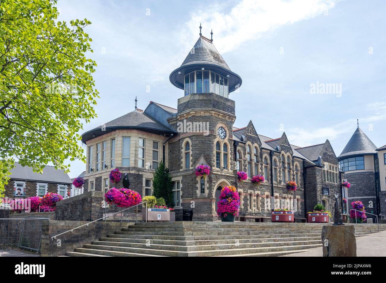 Le centre communautaire de Twyn, la place Twyn, Caerphilly (Caerffili), Caerphilly County Borough, pays de Galles (Cymru), Royaume-Uni Banque D'Images