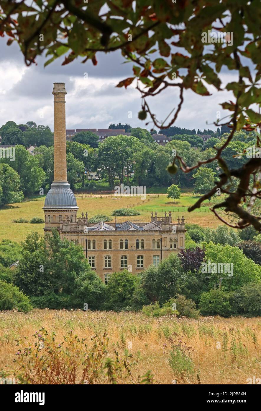 Itinéraire de marche autour de Chipping Norton, en prenant dans la campagne des Cotswolds près de Bliss tweed Mill, Gloucestershire, Angleterre, Royaume-Uni, par George Woodhouse de Bolton Banque D'Images