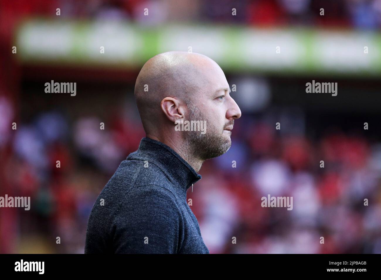 Ben Garner gérant de Charlton Athletic lors du match Sky Bet League 1 entre Charlton Athletic et Plymouth Argyle à la Valley, Londres, le mardi 16th août 2022. (Credit: Tom West | MI News) Credit: MI News & Sport /Alay Live News Banque D'Images