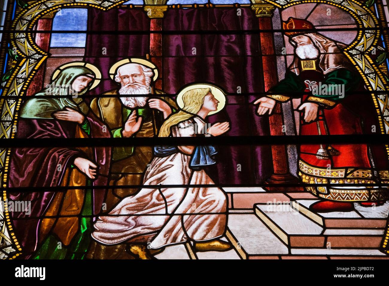 Vitrail coloré représentant une scène religieuse, Chapelle notre-Dame-de-Bonsecours, Vieux-Montréal, Québec, Canada. Banque D'Images