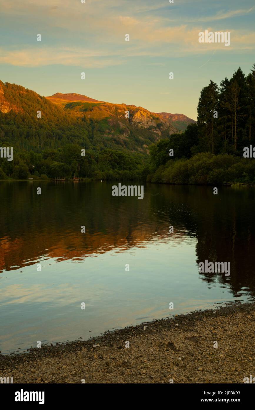 Coucher de soleil sur l'eau Derwent Banque D'Images