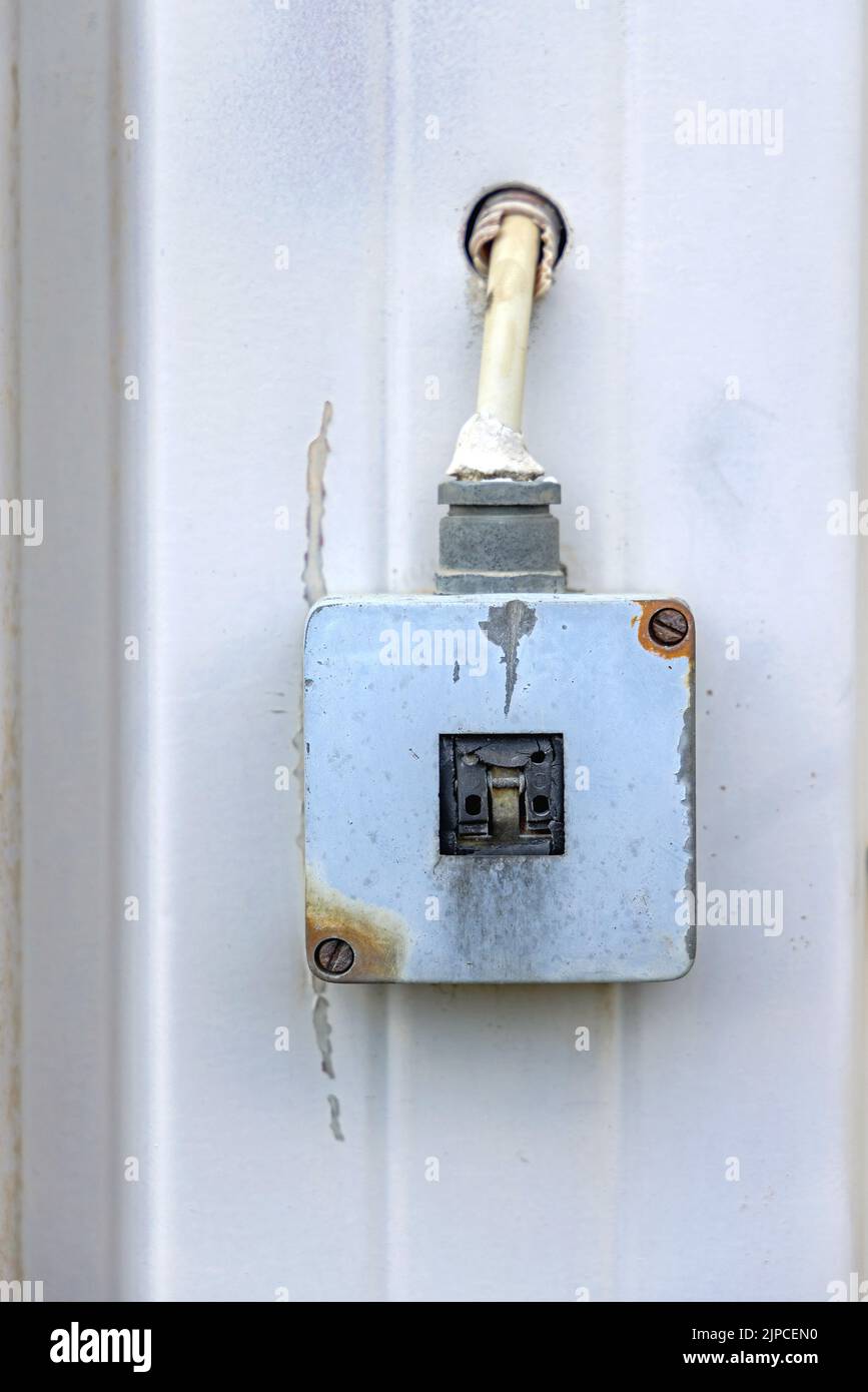 Boîtier électrique étanche IP67 - Pour Contrôleur Pompe, éclairage, Domotique - 100x150x90mm - ABS Résistant