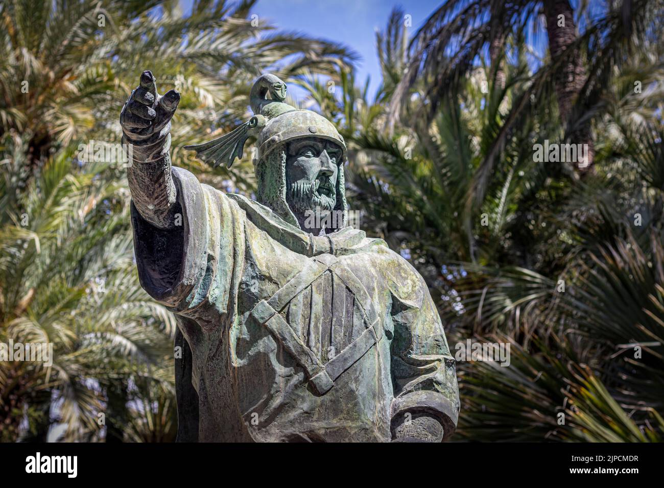 Sculpture du roi Jaime I dans le jardin du Huerto del Cura à Elche, Alicante, Communauté de Valence, Espagne Banque D'Images