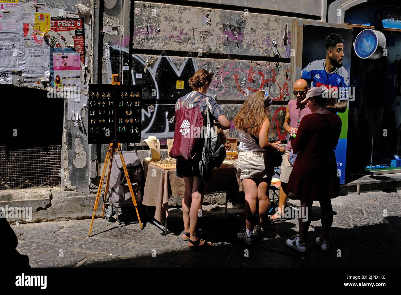 Touristes à Herculanum Banque D'Images