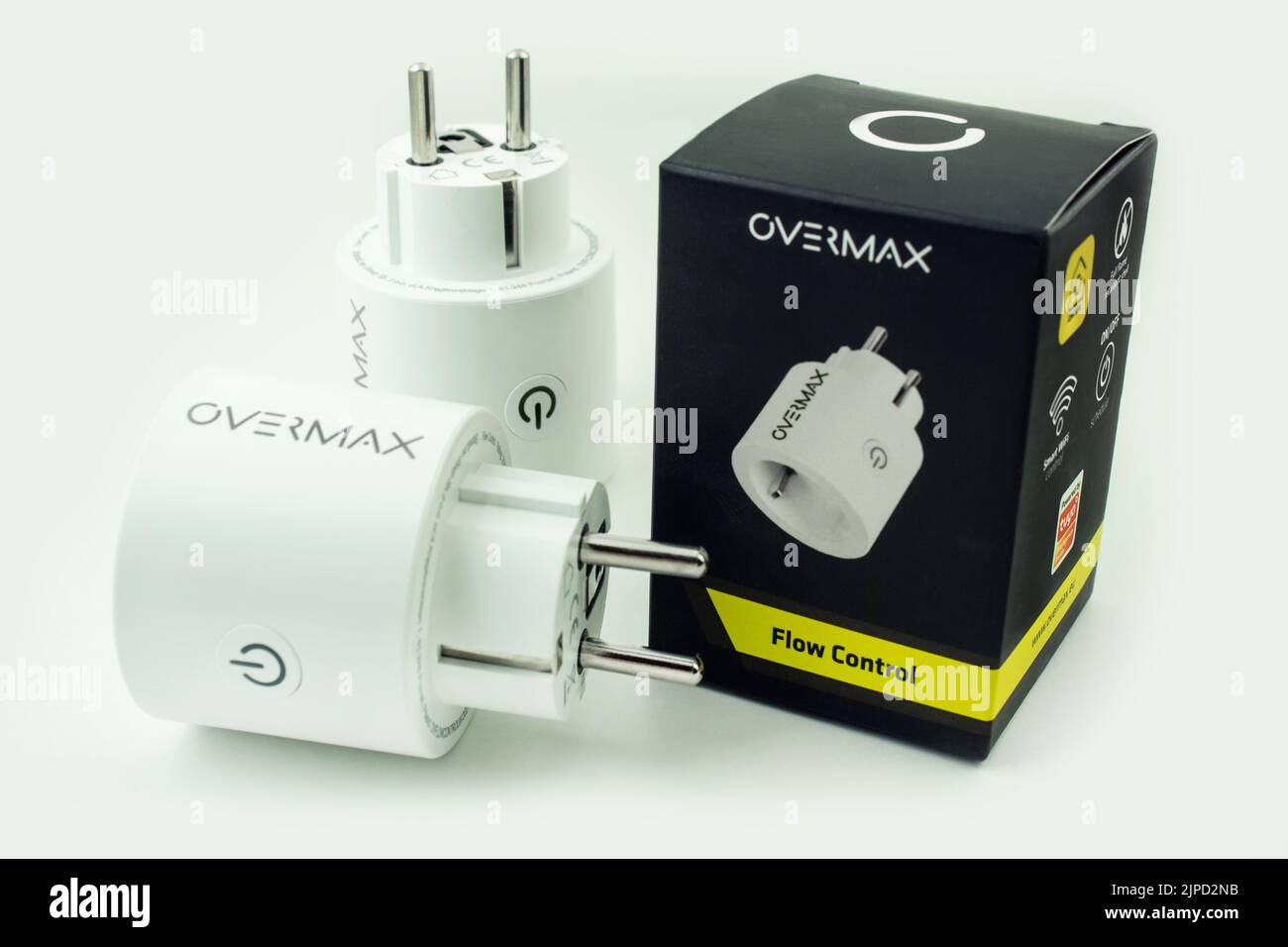 Stromverbrauchsmesser Overmax Flow Control und Verpackung Banque D'Images