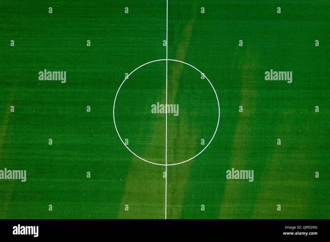 Documentation photographique aérienne d'un terrain de football vert vide Banque D'Images