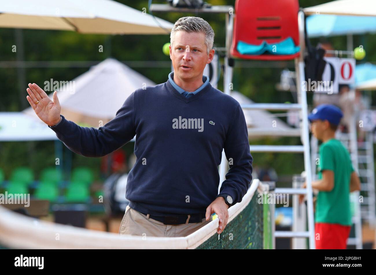 KIEV, UKRAINE - 7 SEPTEMBRE 2021: Président-arbitre (arbitre de tennis) en action avant l'ATP Challenger Kiev jeu ouvert Sergiy STAKHOVSKY (Ukraine) v Jelle PELS (pays-Bas) au Parc de tennis de Kiev à Kiev Banque D'Images