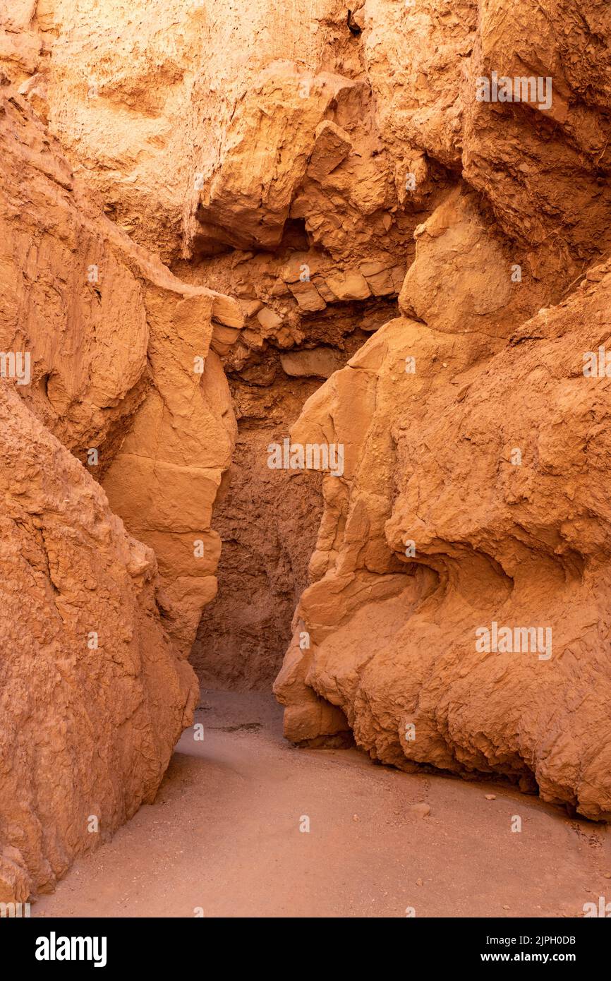 Quebrada de Chulakao, Garganta del Diablo ou la gorge du diable, un canyon de fente dans le désert d'Atacama au Chili. Banque D'Images