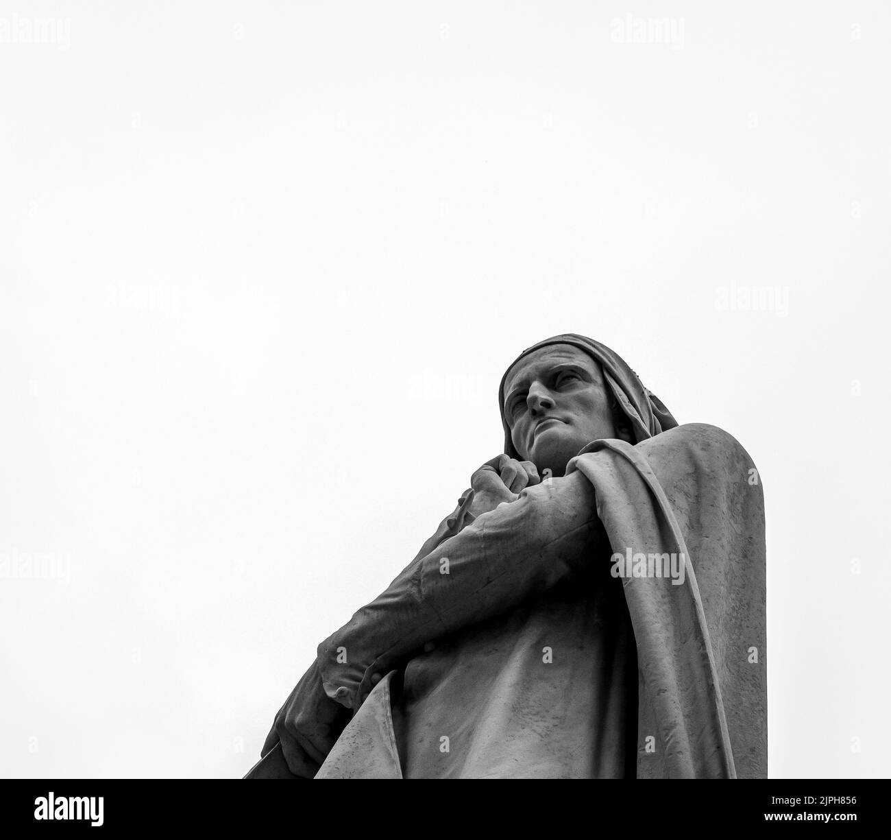 Dante Alighieri monument au centre historique de Vérone - Piazza dei Signori, également appelé 'Piazza Dante' - Verona-Ugo Zannoni (1836-1919) sculpteur Banque D'Images