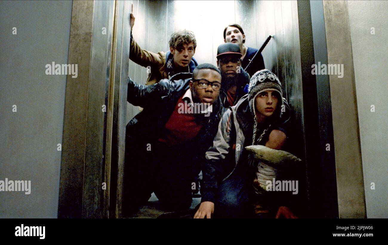 LEEON JONES, LUKE TREADAWAY, JODIE WHITTAKER, JOHN BOYEGA, ALEX ESMAIL, ATTAQUER LE BLOC, 2011 Banque D'Images