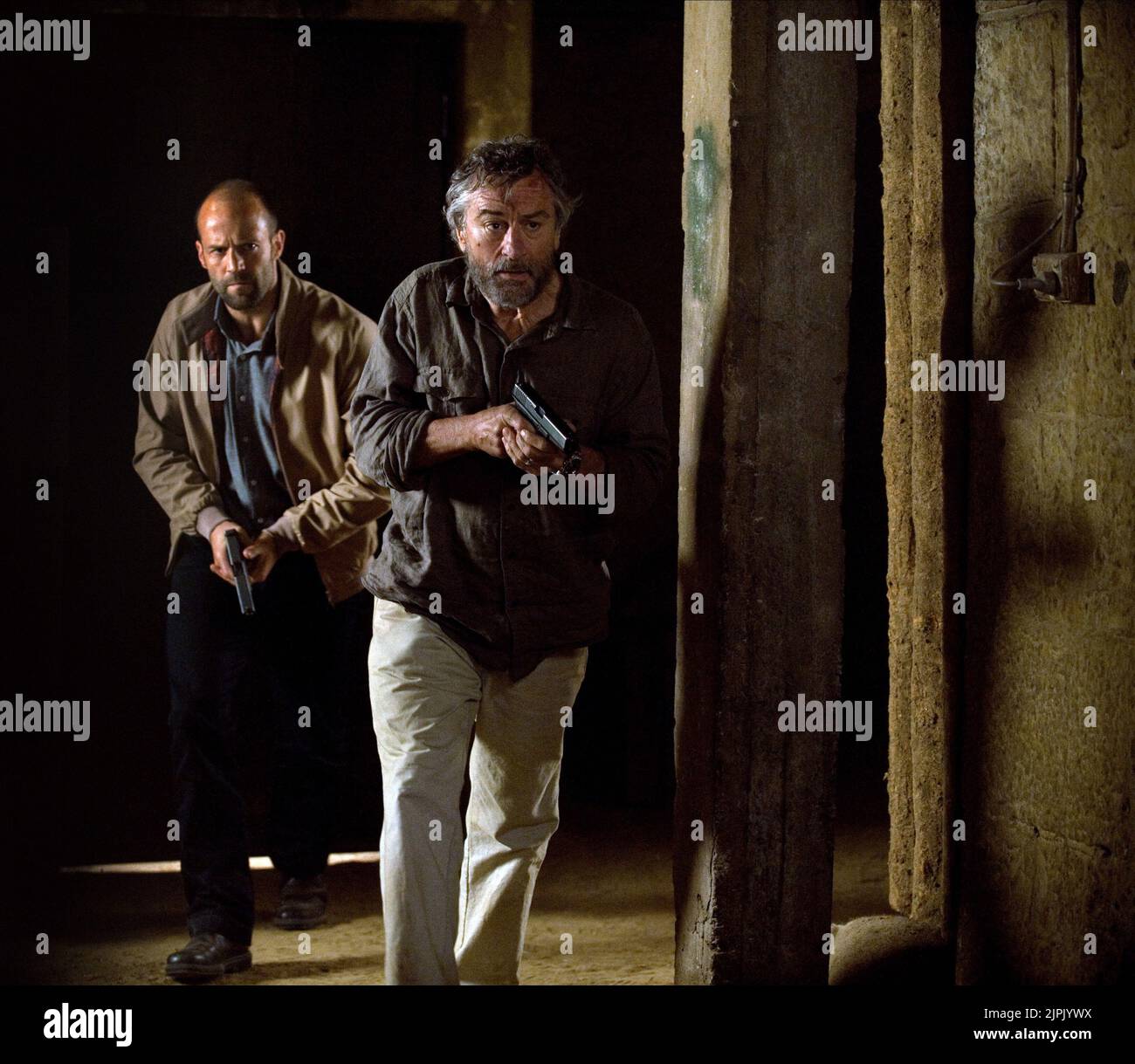 JASON STATHAM, Robert De Niro, KILLER ELITE, 2011 Banque D'Images