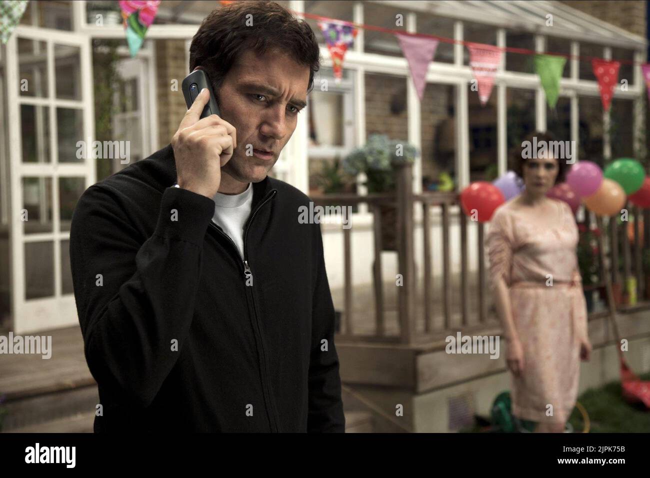 CLIVE OWEN, INTRUS, 2011 Banque D'Images