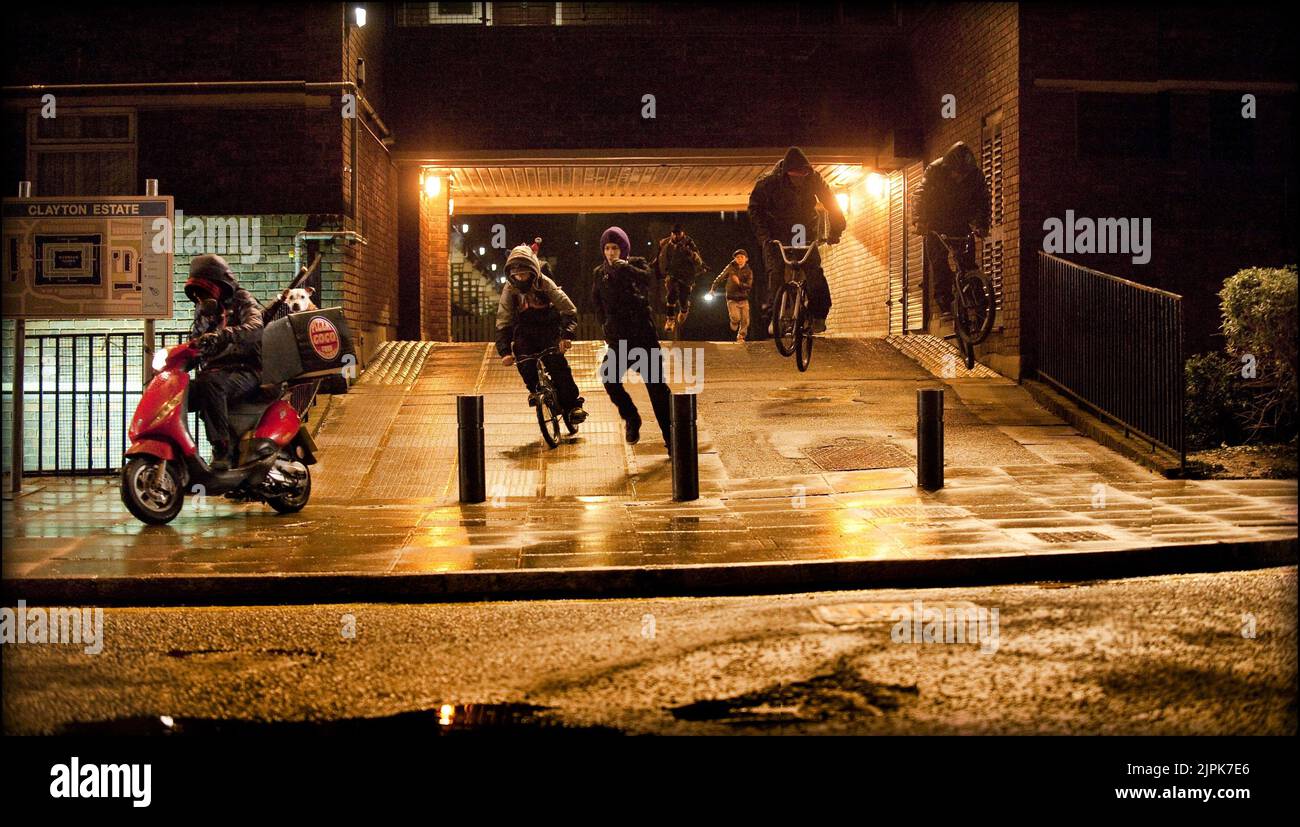 JOHN BOYEGA, ALEX ESMAIL, LEEON JONES, d'ATTAQUER LE BLOC, 2011 Banque D'Images