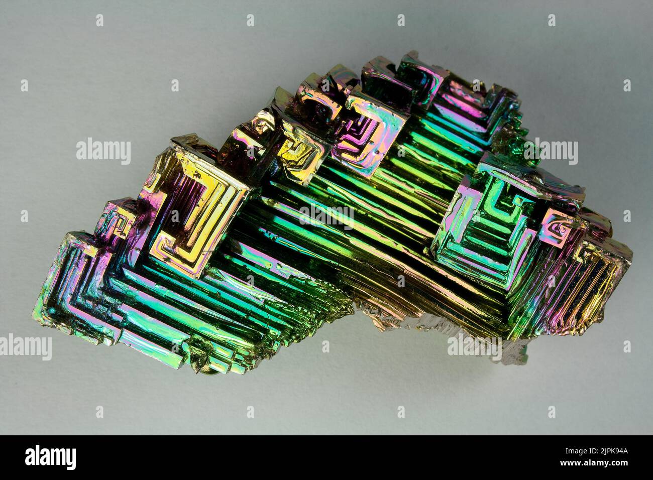 Métal de bismuth cristallin Banque D'Images