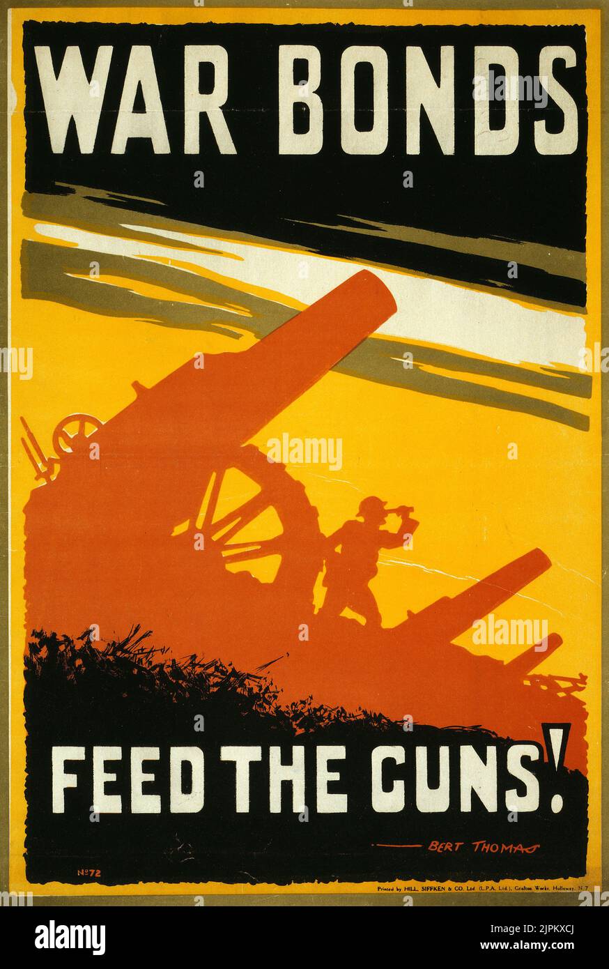 Obligations de guerre. Alimentez les armes ! / Thomas, Bert, 1883-1966, artiste. Affiche montrant une gamme d'artillerie, avec un soldat regardant à travers un télescope. 1915. Banque D'Images