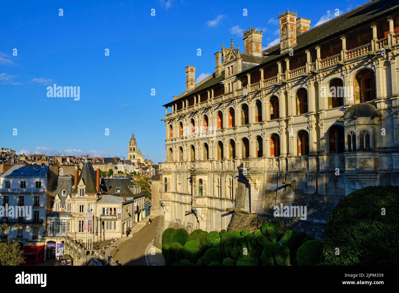 France, Loir-et-cher, Blois, Château de Blois, Château royal de Blois, façade des pavillons de l'aile François Ier Banque D'Images
