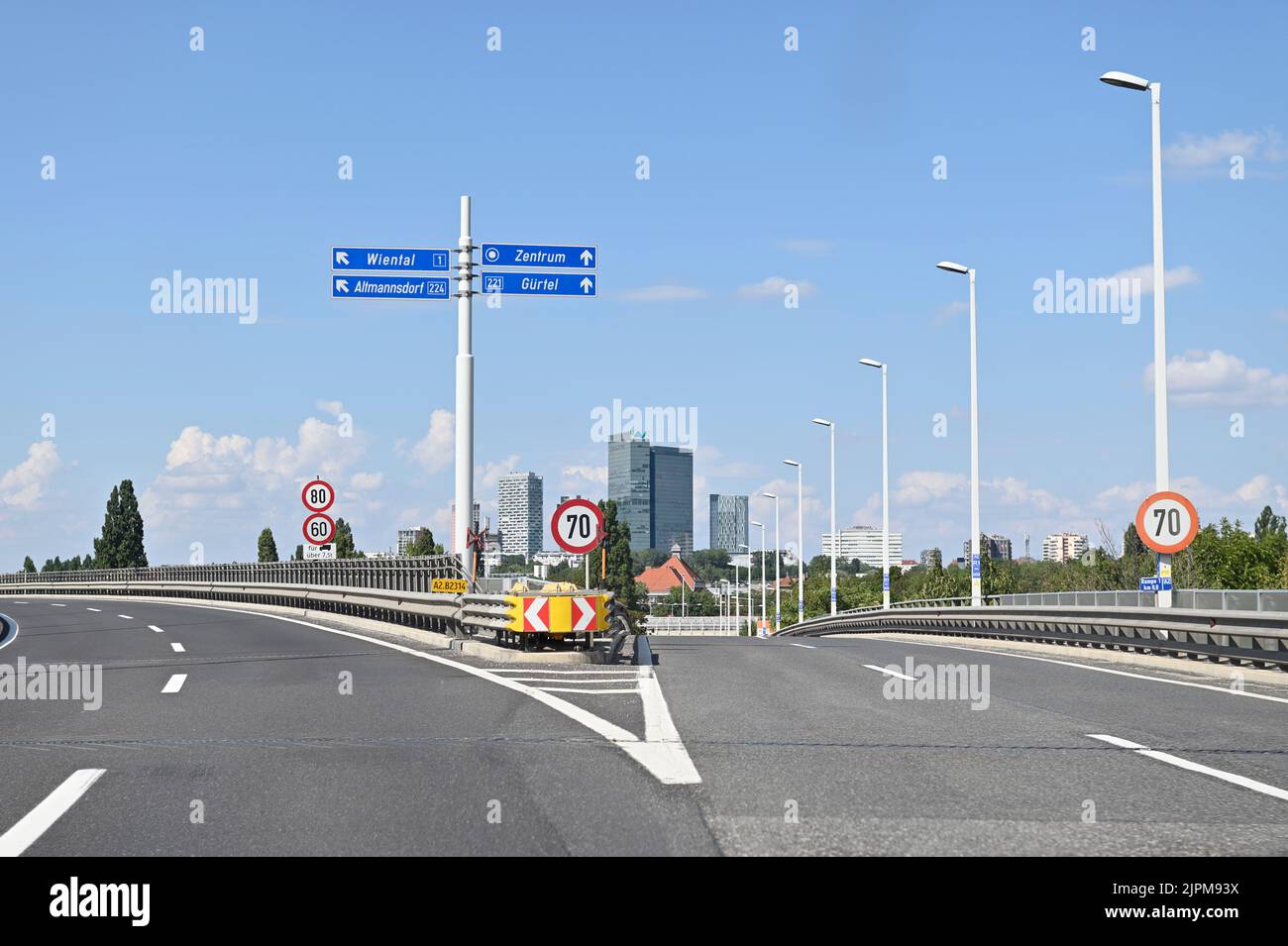Vienne, Autriche. En voiture sur l'autoroute A2 en Autriche Banque D'Images