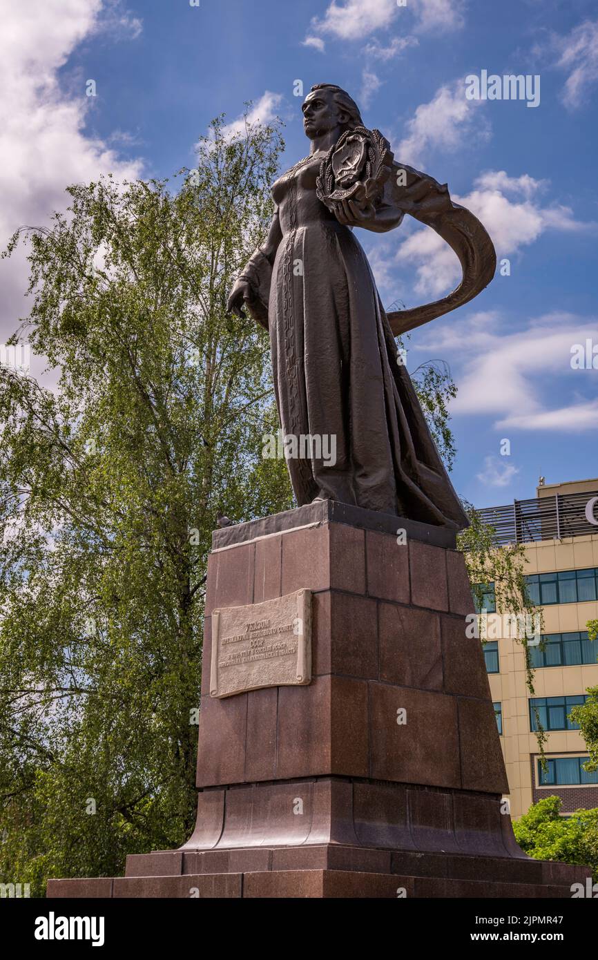 Statue de mère Russie à Kaliningrad, Russie Banque D'Images