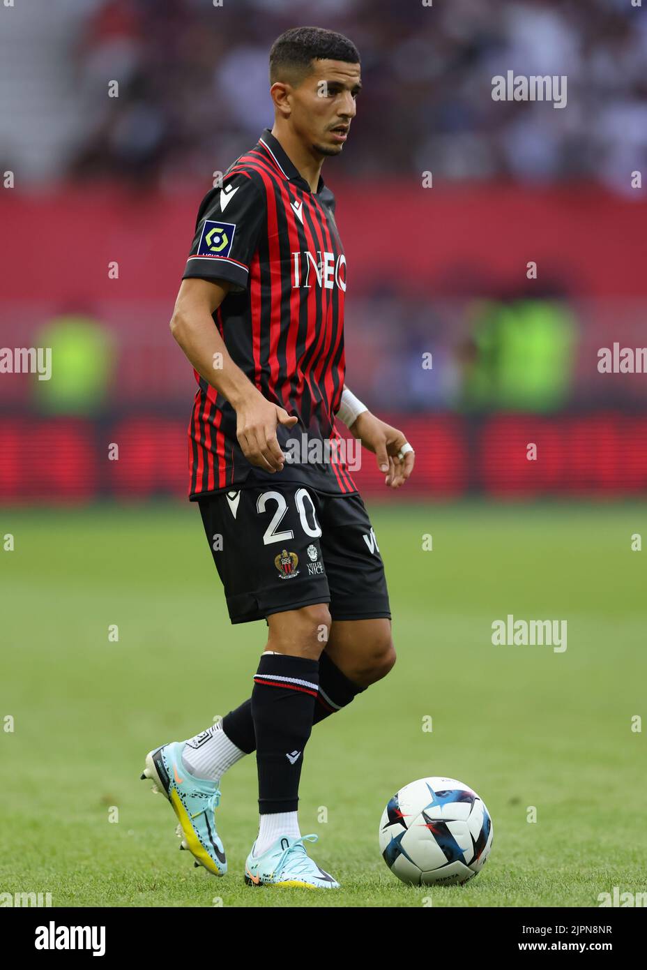 Nice, France, le 14th août 2022. Youcef Atal de l'OGC Nice lors du match Uber Eats Ligue 1 au stade Allianz Riviera, à Nice. Le crédit photo devrait se lire: Jonathan Moscrop / Sportimage Banque D'Images