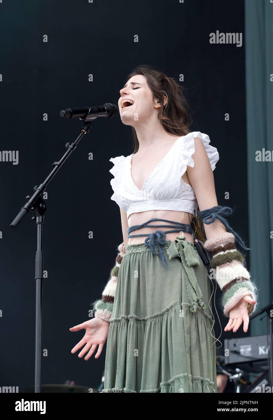 Pikehall Derbyshire UK 30.7.2022 Dodie joue sur la scène principale au festival ynot annuel au pikehall derbyshire Picture Dorothy Miranda Clark Banque D'Images