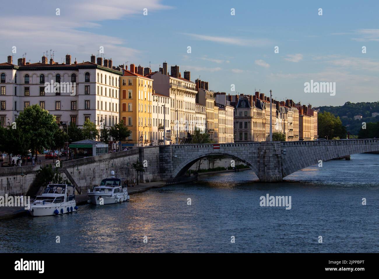 Le pont Bonaparte au-dessus de la Saône à Lyon, France Banque D'Images