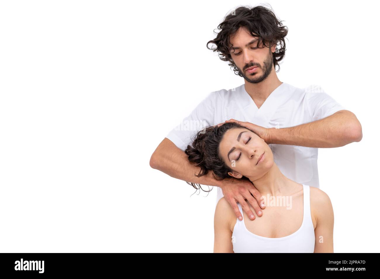 Femme ayant l'ajustement chiropratique de dos dans la clinique de réadaptation. Ostéopathie, concept de physiothérapie Banque D'Images