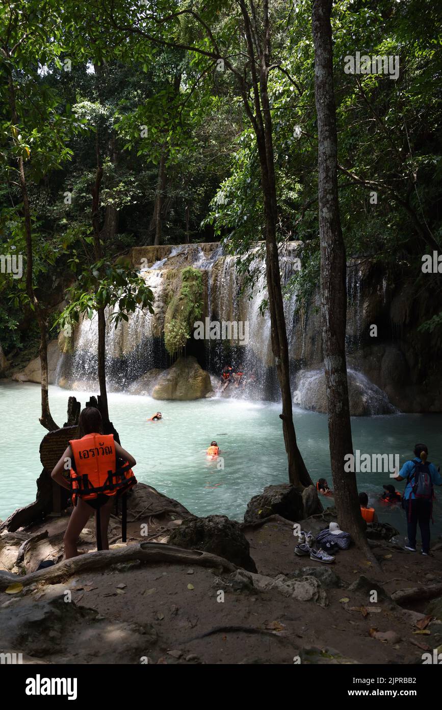 Erawan Falls, province de Kanchanaburi, Thaïlande Banque D'Images