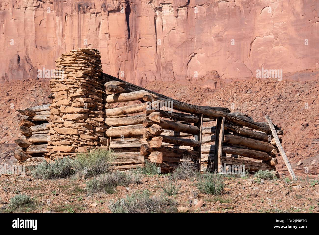 Ruines de la cabine Walker (alias Outlaw) à fort Bottom, territoire des Canyonlands. Park, Utah. Banque D'Images