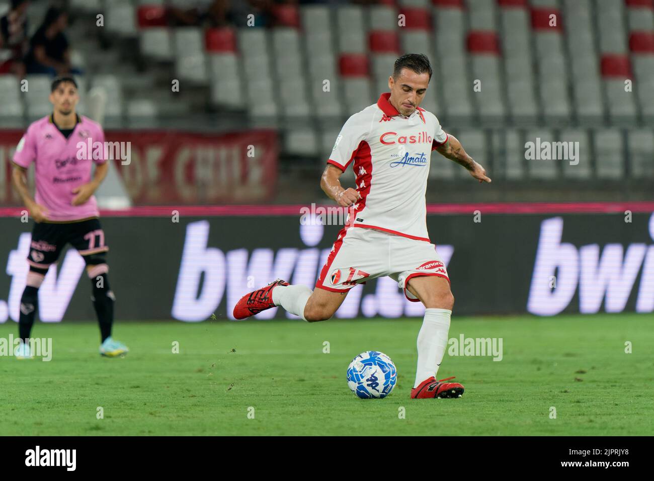 Maillot De Match SSC BARI 2016/17 Porté - Cassani #6 - Taille L - Umbro