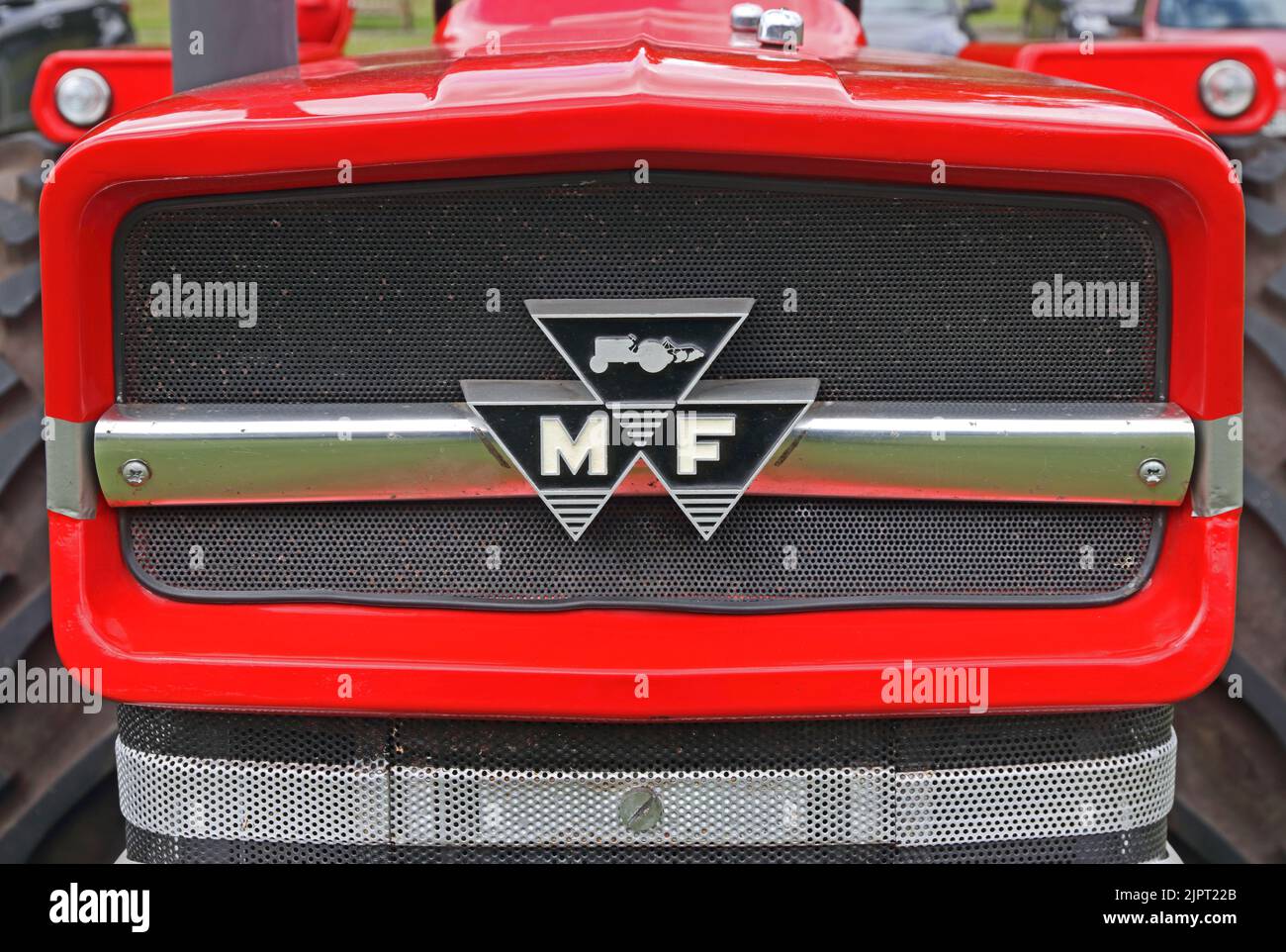 Calandre du tracteur Massey Ferguson Banque D'Images