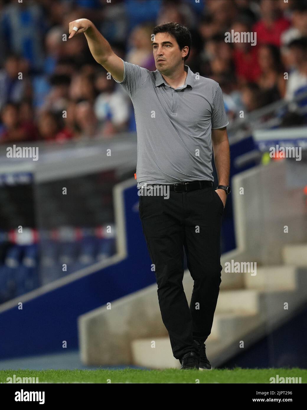 Ráro Vallecano entraîneur-chef Andoni Iraola pendant le match de la Liga entre le RCD Espanyol et Rayo Vallecano a joué au stade RCDE sur 19 août 2022 à Barcelone, Espagne. (Photo de Bagu Blanco / PRESSIN) Banque D'Images