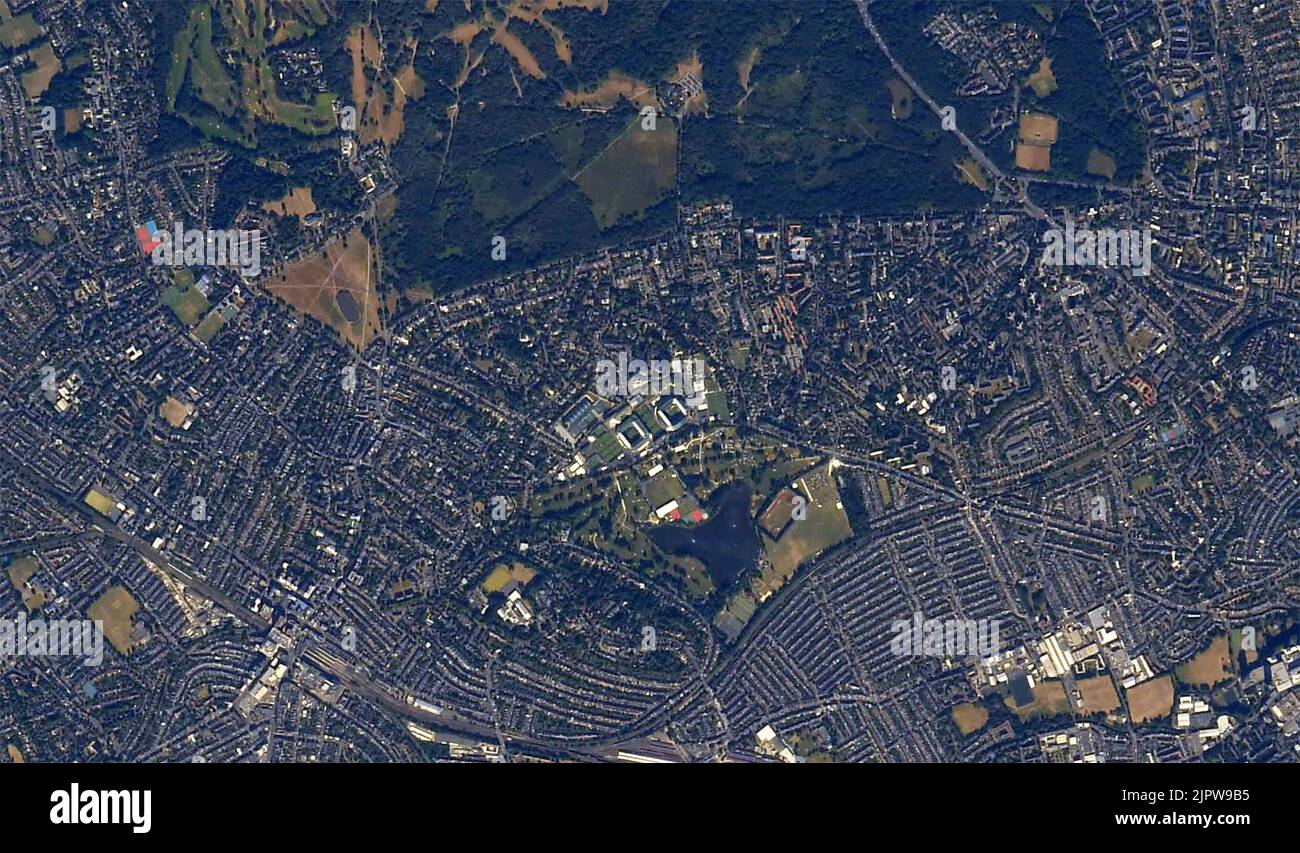 Vue depuis la Station spatiale internationale des courts de tennis de Wimbledon, Royaume-Uni, 27 juin 2022, depuis Earth Orbit. Credit: Bob Hines/NASA/Alamy Live News Banque D'Images